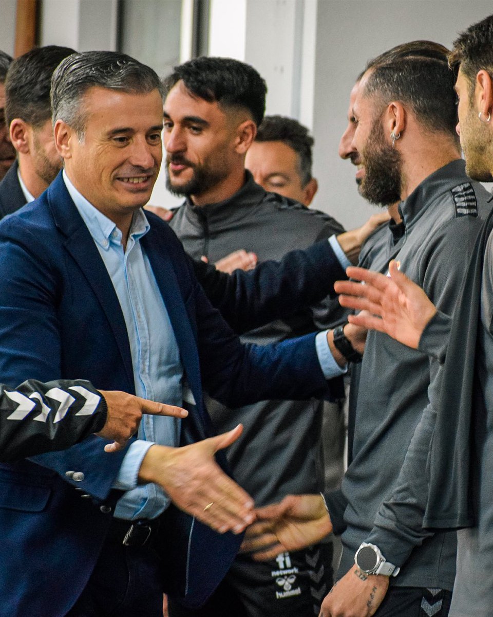 CD Eldense tweet media