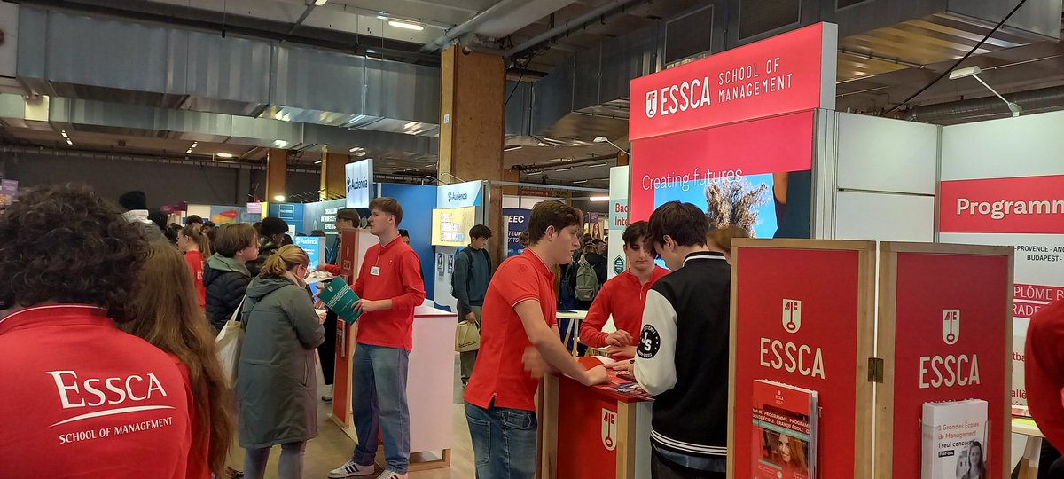 L'<a href="/ESSCA_Ecole/">ESSCA</a> est présente sur le salon de l'<a href="/letudiant/">l'Etudiant</a> à #Nantes, Parc des Expositions, aujourd'hui et demain ! Venez rencontrer nos étudiantes/étudiants ambassadrices/ambassadeurs et nos professeurs pour tout savoir sur notre École ! <a href="/EsscaAngers/">ESSCA Campus d'Angers</a> <a href="/CandidatsEssca/">Candidats ESSCA</a>