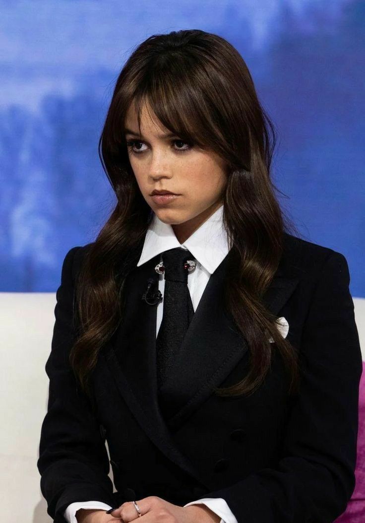 yp_ernga's tweet photo. "faz uma cara de vilã pra mim"

"Uma cara de vilã?"

"Ai que medo" https://t.co/dRUAbLU636