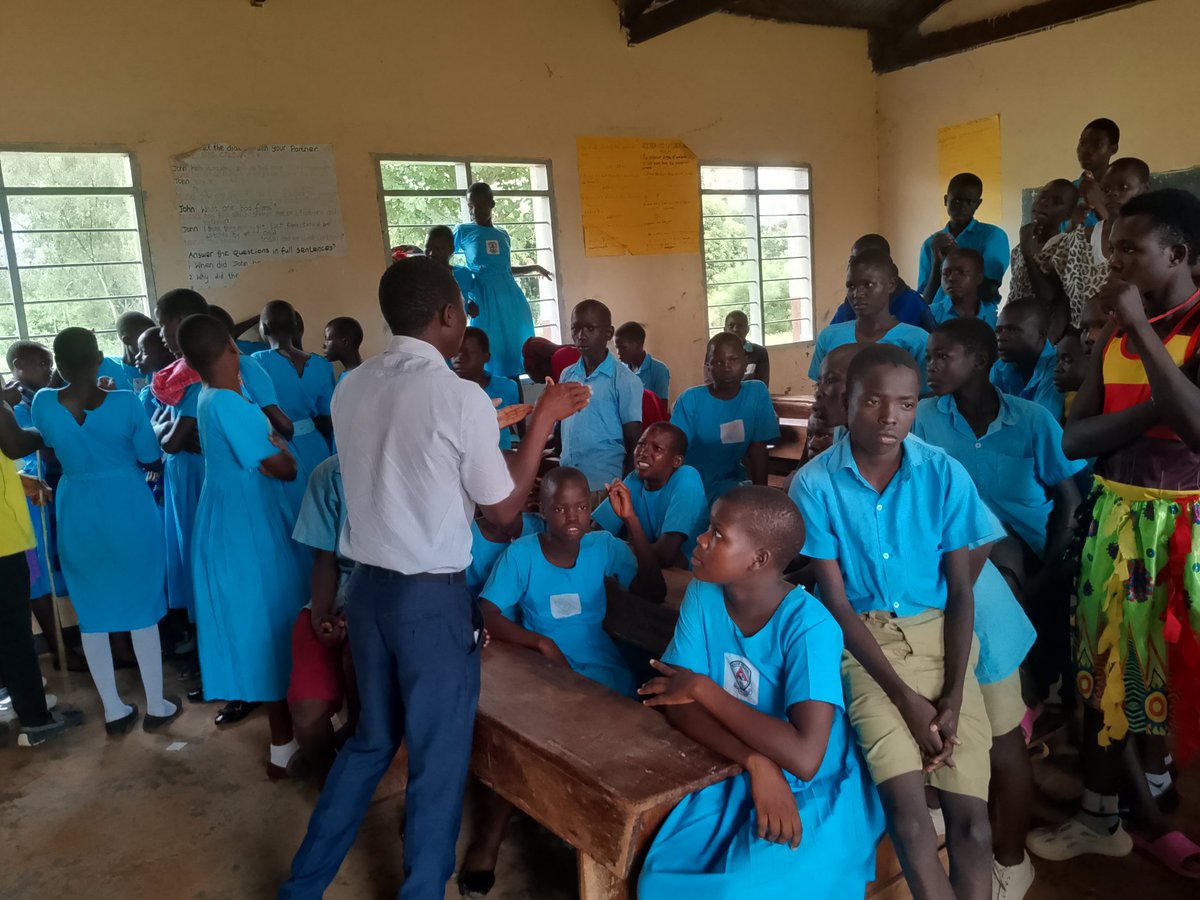 TororoYec's tweet photo. As schools break off for Holidays, it remains the parents role to educate their Young and Adolescent children on health matters of #SRHR, to prevent Teenage pregnancies and school dropouts.
#16DaysOfActivism2024 
#Empowerthemsecuretheirfuture https://t.co/cdeb3MLHPt
