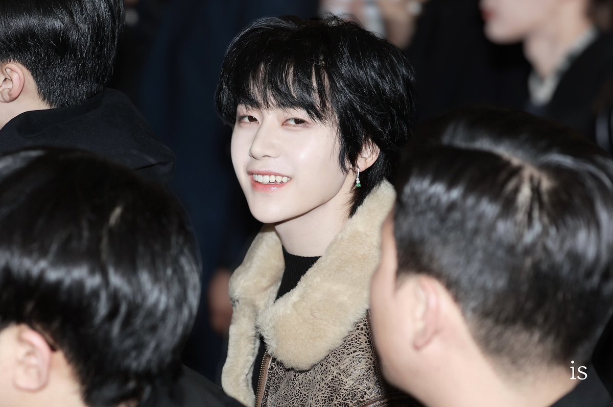 241129 너만보여

#석매튜  #SEOKMATTHEW #ソクマシュー #제로베이스원 #제베원 #ZEROBASEONE #ZB1