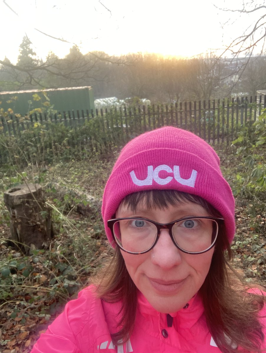 Rachel (@rewalls) on Twitter photo Ran 5km and donated as part of a virtual Right to Education marathon this International Day of Solidarity with Palestinian people. Join in! <a href="/leedsucu/">Leeds University UCU</a> #United_against_scholasticide #Right_to_education_marathon palestinemarathon.org/right-to-educa… Ran 5km and donated as part of a virtual Right to Education marathon this International Day of Solidarity with Palestinian people. Join in! <a href="/leedsucu/">Leeds University UCU</a> #United_against_scholasticide #Right_to_education_marathon palestinemarathon.org/right-to-educa…