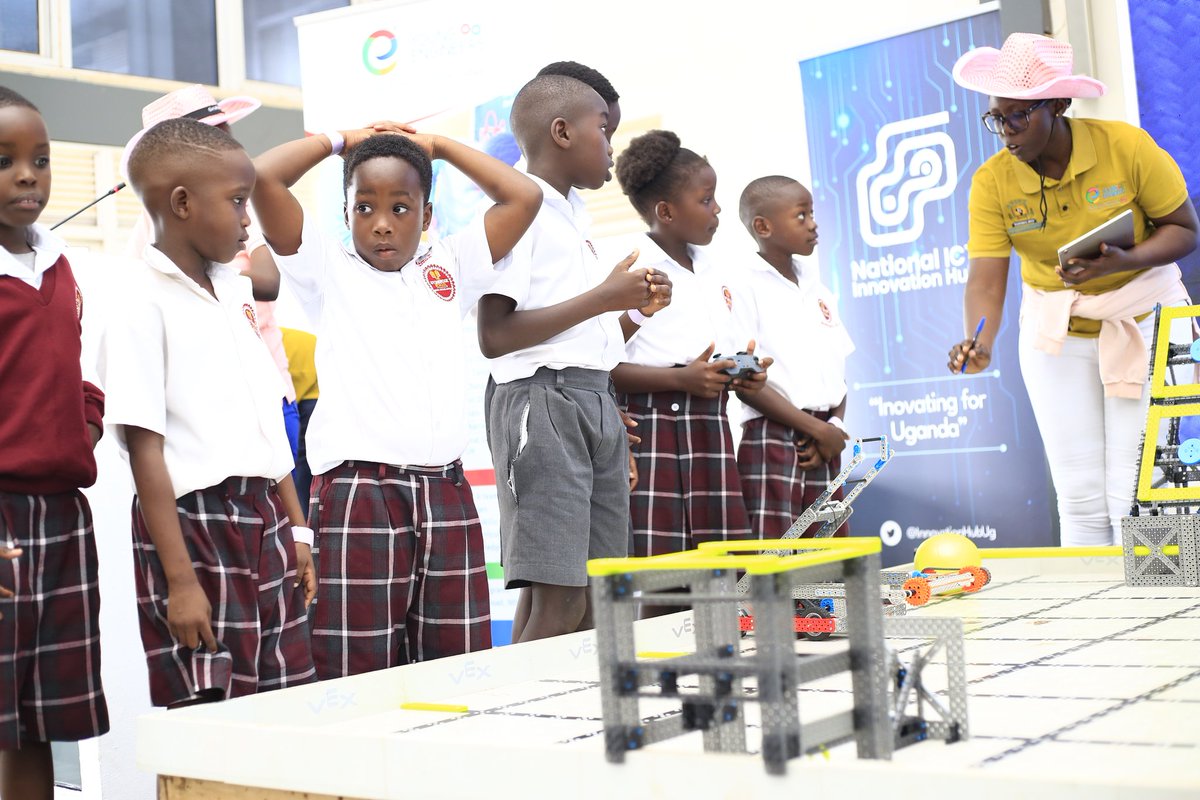 YoungEngneersUG's tweet image. Introducing the schools competing in today's National STEM and VEX Robotics Championship!
@eatoncorp, @NECUPDF, @YoungEngineersUG, @VEXRobotics, @Kazire_Products, @JadaCofee, @Asist_ug.
#RoboticsUG2024
#VexRobotics
#YoungEngineers
#STEM