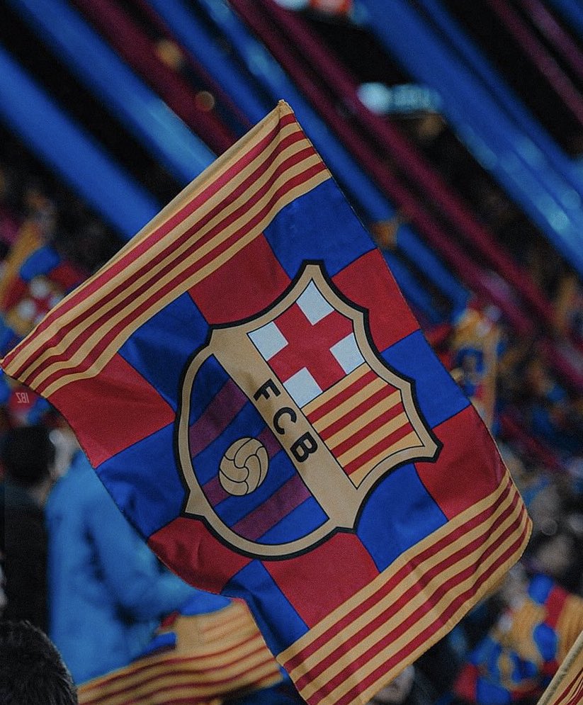 barcapassionat's tweet image. 125 ans pour le club m’ayant conduit à Barcelone et fait découvrir la langue et la culture catalanes

Le Barça ce sont toutes ces histoires personnelles uniques et les liens qu’il tisse entre elles

Bon anniversaire à toutes celles et ceux se reconnaissant dans ces couleurs

🔵🔴
