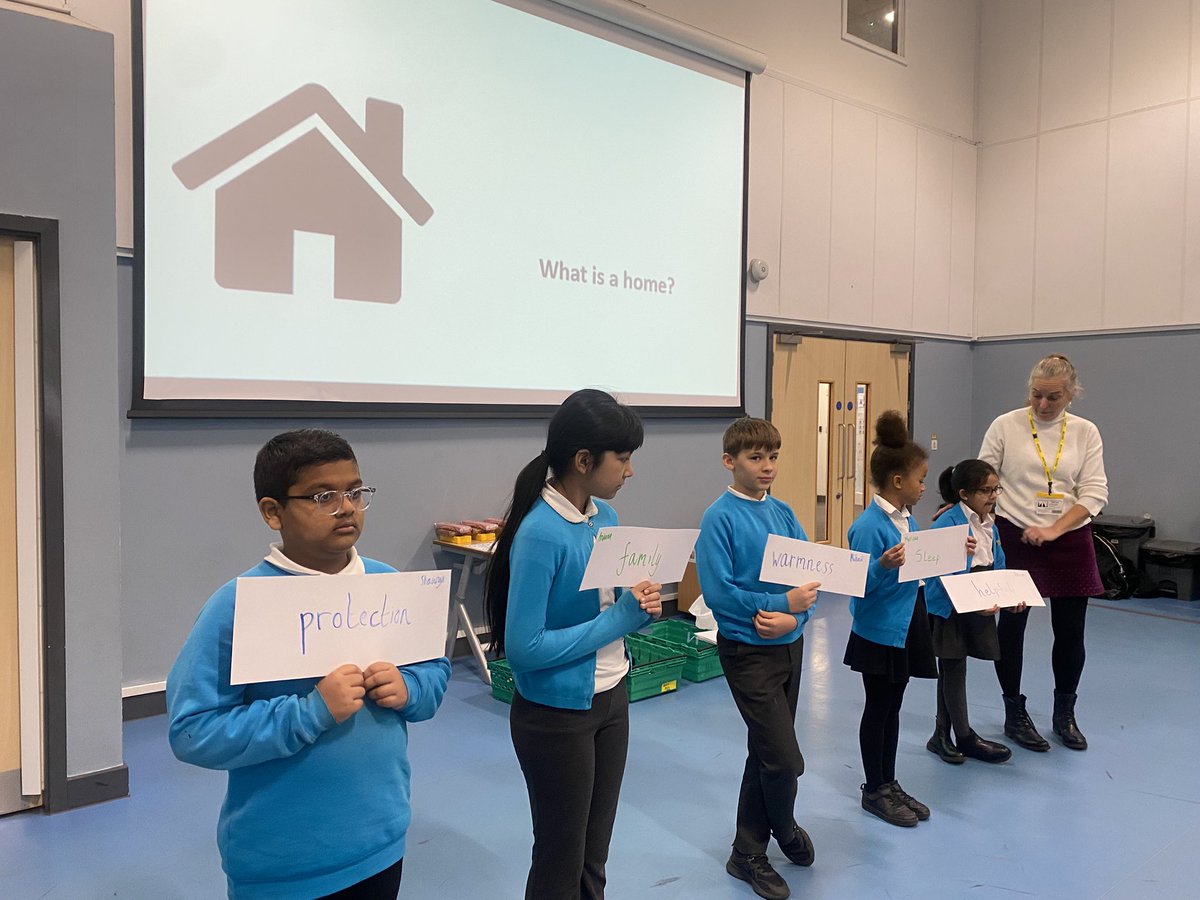 rainbowPLA's tweet image. Good morning. We were delighted to be joined by Lucinda from @TBSR13 this morning to speak to the children about the work they do supporting the homeless of Bradford. We are collecting donations to help them as part of our #WinterGiftProgramme Full details are in the newsletter.