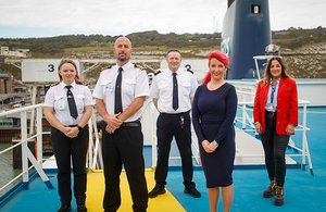 ❗ Turmoil in UK government as Transport Secretary resigns: tinyurl.com/bdmvr42k 
#LouiseHaigh #UK #Transport #WorldCargoNews