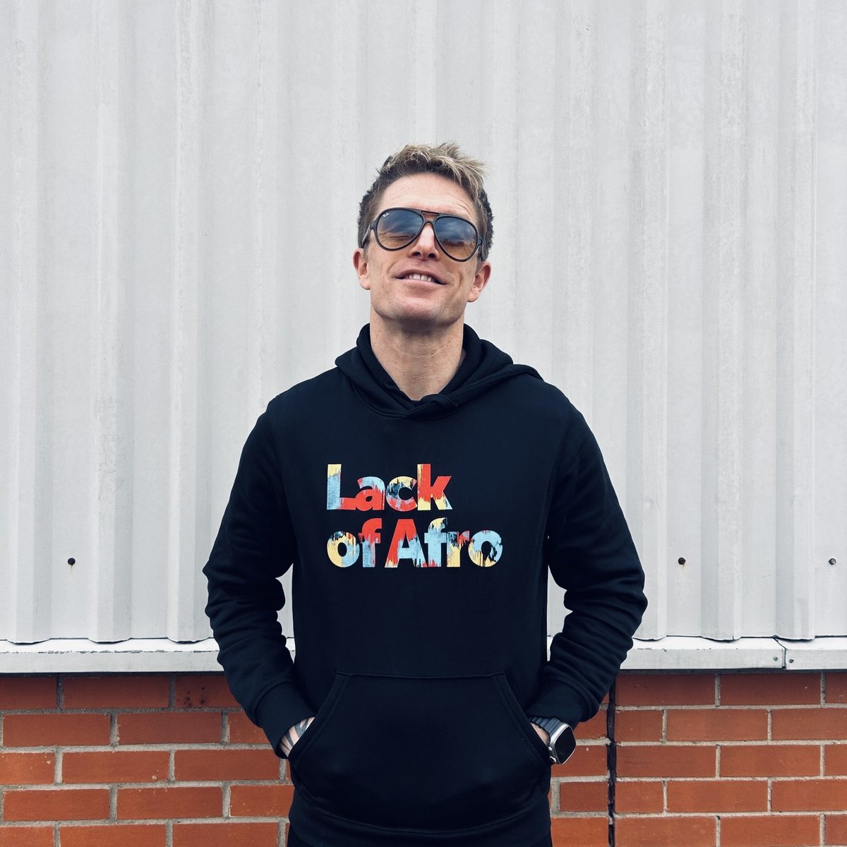 It was great to meet so many of you at the merch table over the last few weeks. There are a few hoodies left over, so I've popped them up on my Bandcamp at a special BLACK FRIDAY rate of £25 (down from £40). Perfect to keep you warm in these winter months

lackofafro.bandcamp.com/merch/lack-of-…