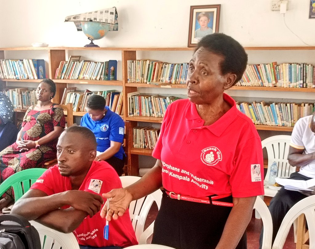 Reachoutmbuya's tweet photo. Engaging LC1 leaders, educating our communities, and ensuring the probation officer is informed when a survivor child is placed in a safe home is critical 2 preventing further harm and protecting our most vulnerable children- Mrs. Kibirige, para social worker #OVCKampalaActivity https://t.co/V3S97MhbA3