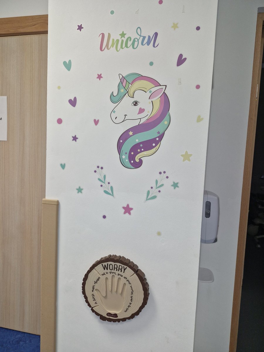 mena_mcmorrow's tweet image. Our new Children's Area in @EMedSligo. A safe, child & family-friendly unit with ample space, adapted to suit the needs of our paediatric population.🌈 @MauraHeffernan2 @GeorginaKilcoy3 @bronataaffe @bernie_biesty
