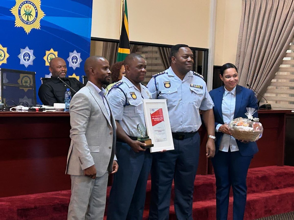 [KZN POLICE COMMISSIONER]

The <a href="/IRMSAInsight/">IRMSA Insight</a> has presented a prestigious award to the KwaZulu Natal Provincial Commissioner, Lt Gen Nhlanhla Mkhwanazi, for being the Risk Influencer of the year. We salute him and wish him more successes as he continues to lead by example.