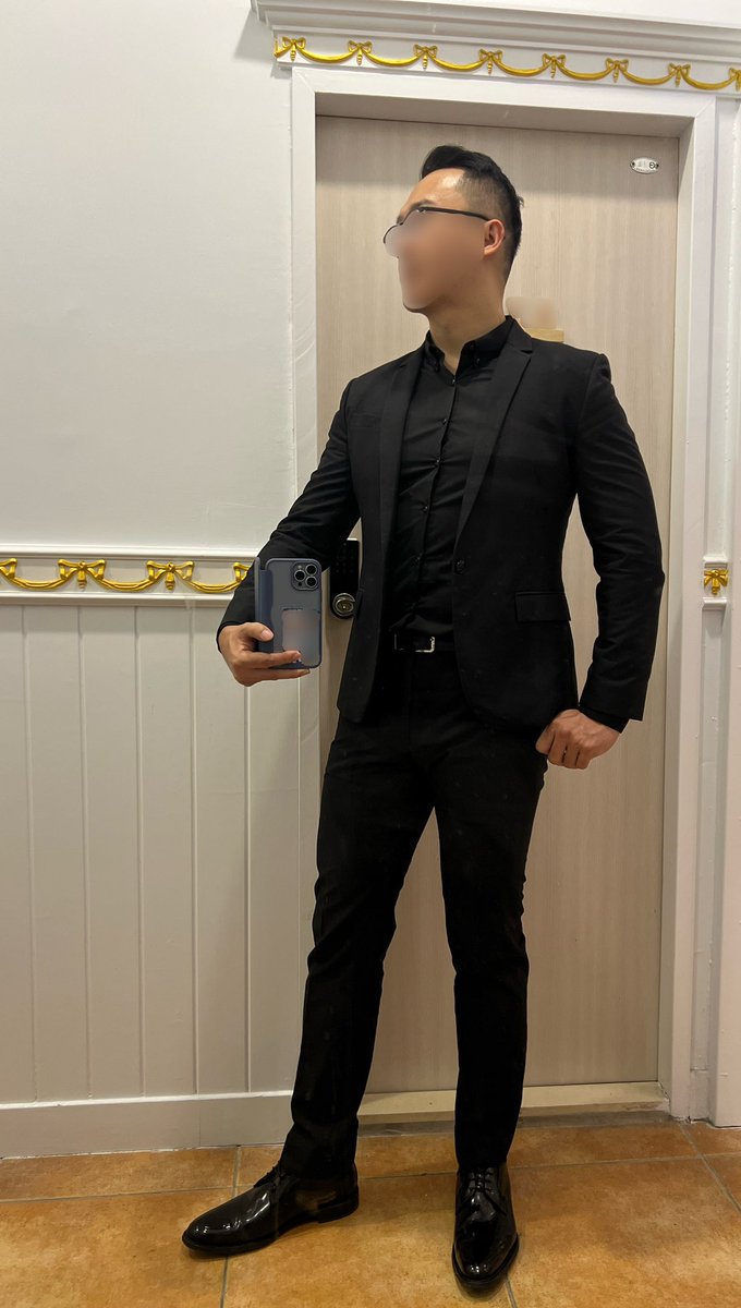 d110229's tweet photo. Men in Black!
#ootd https://t.co/3vmvlHfRBz