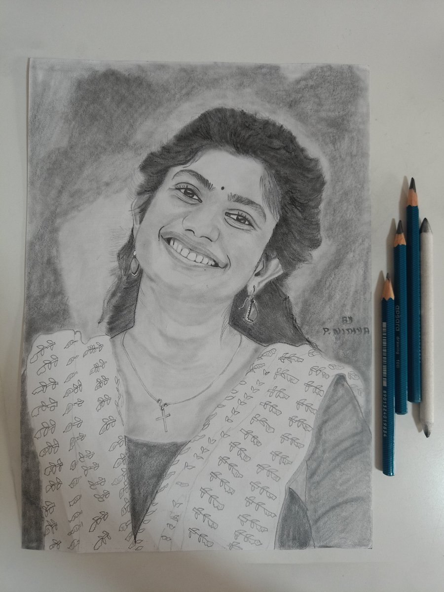 Amaran movie saipallavi pencil art 🎨 ✏️ 👇
#AmaranBlockbuster
#amaran #SaiPallaviface

youtu.be/0FxBkj5kEeo?si…