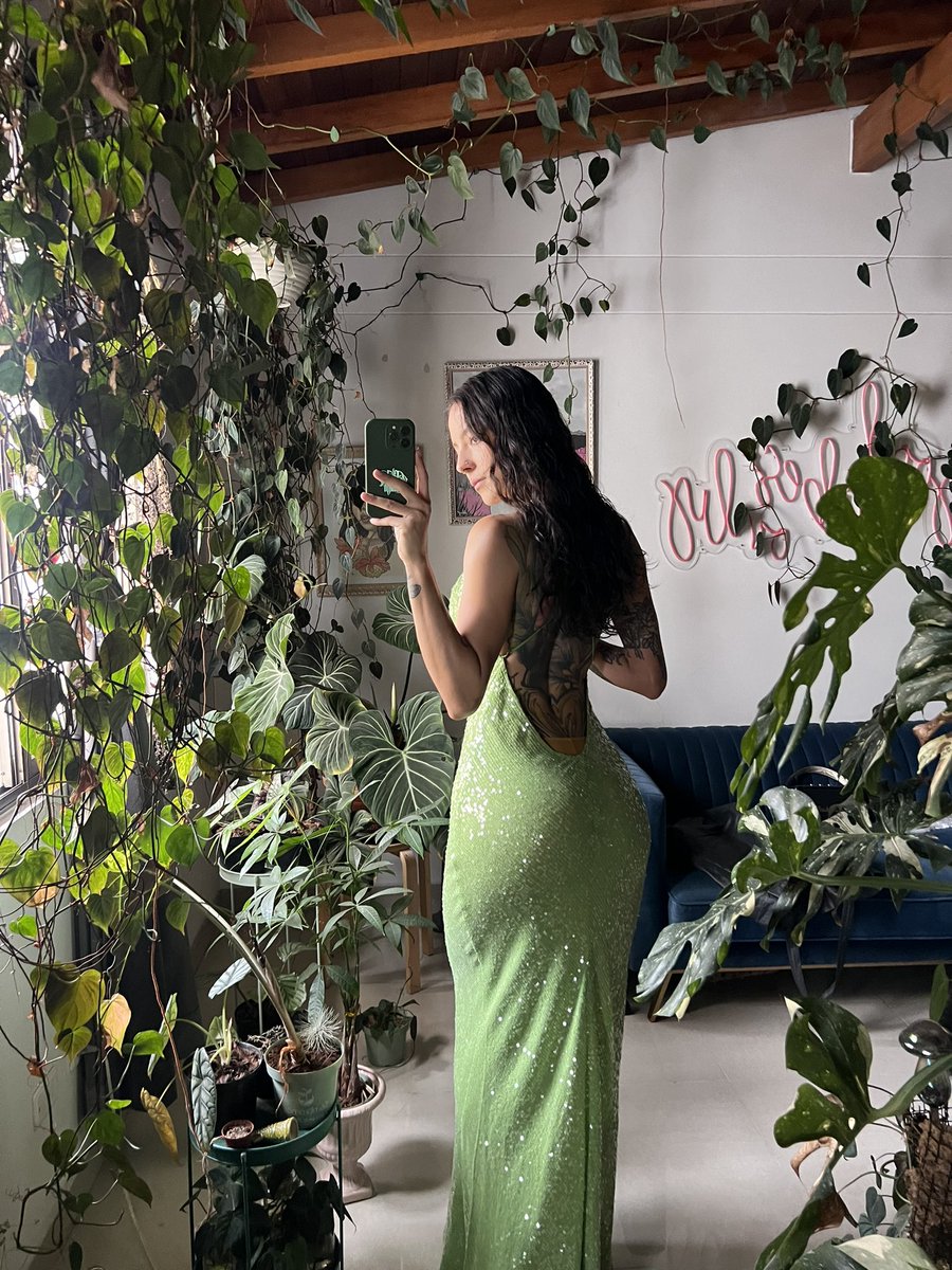 I’m here to show you off my birthday dress that I loved before my month ends 👉🏽👈🏽✨💚🫶🏽