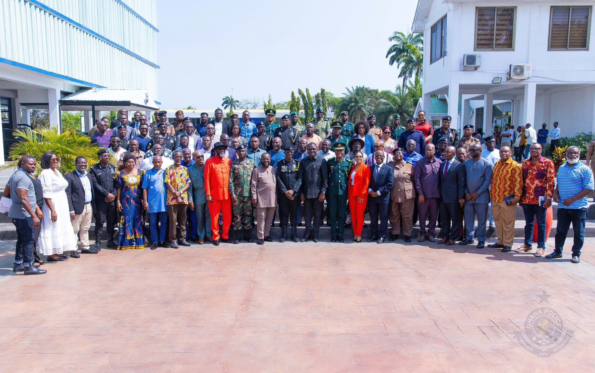 GhPoliceService's tweet photo. #𝐏𝐇𝐎𝐓𝐎𝐒𝐓𝐎𝐑𝐘| 𝐍𝐀𝐓𝐈𝐎𝐍𝐀𝐋 𝐄𝐋𝐄𝐂𝐓𝐈𝐎𝐍𝐒 𝐒𝐄𝐂𝐔𝐑𝐈𝐓𝐘 𝐓𝐀𝐒𝐊 𝐅𝐎𝐑𝐂𝐄 𝐄𝐍𝐆𝐀𝐆𝐄𝐒 𝐆𝐔𝐓𝐀 𝐀𝐍𝐃 𝐎𝐓𝐇𝐄𝐑 𝐈𝐍𝐃𝐔𝐒𝐓𝐑𝐈𝐄𝐒 https://t.co/Hw8uXMPHF5
