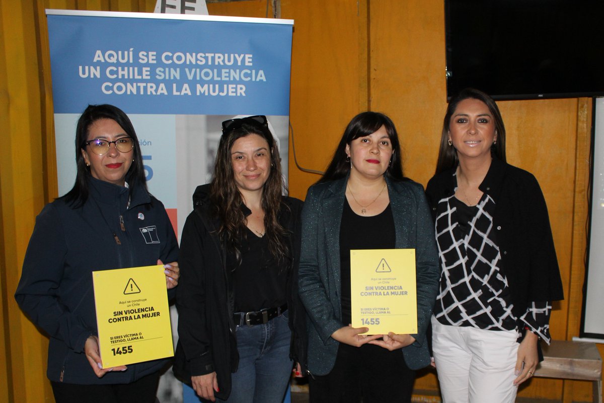HOY📢SEREMI (s) Carolina Ojeda, la SEREMI de la Mujer y Equidad de Género Sol Kaechele se reunieron con Evelyn Riquelme, Pdta Comisión Mujer CChC Araucanía y decenas de trabajador@s para lanzar la campaña "Aquí se construye un Chile sin Violencia Contra la Mujer"
<a href="/drtaraucania/">DRTARAUCANIA</a>