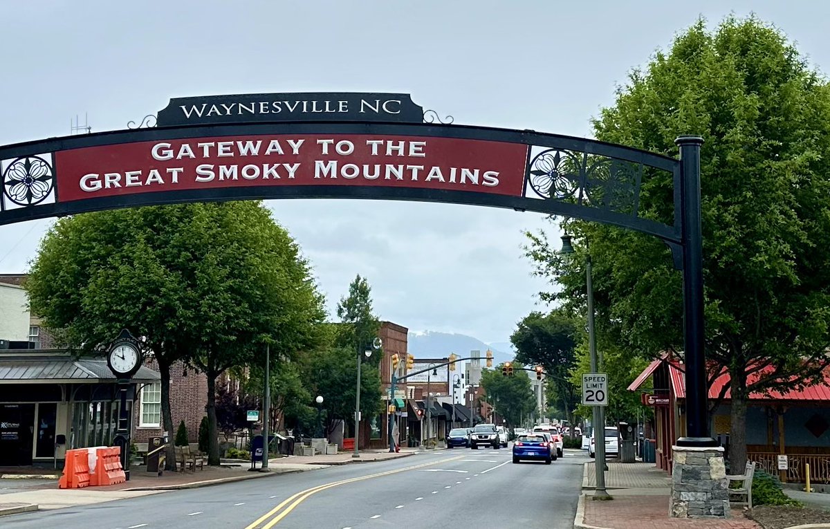 Black Friday, Small Business Saturday, and this entire holiday shopping season, support our N.C. gateway community Friends. We’ve compiled a list of partners by county and their status. You can help them get back on their feet as they recover from Helene. friendsofthesmokies.org/blog/support-o…