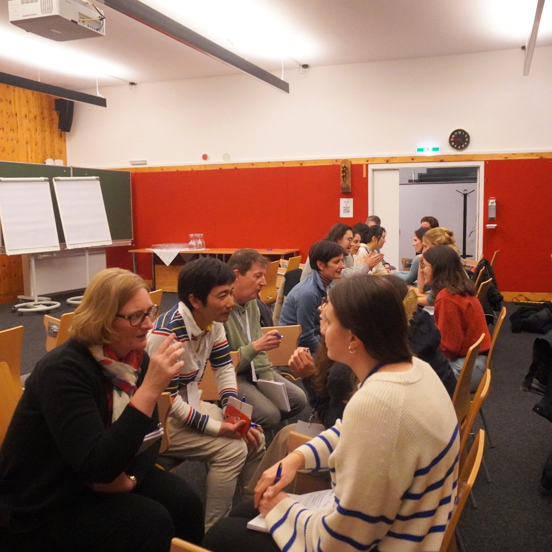 FENSorg's tweet photo. ❄️ #FENS-Hertie #WinterSchool | Day 1-2 Wrap-Up

🏔️ Our first round of lectures, poster sessions, and interactive exercises is well underway!

Today's topics ranged from neurodegeneration to the structure and  interactions of proteins in the brain. 🧠

🔔 Stay tuned!

#FENSSchool https://t.co/y5UGjrtS3V