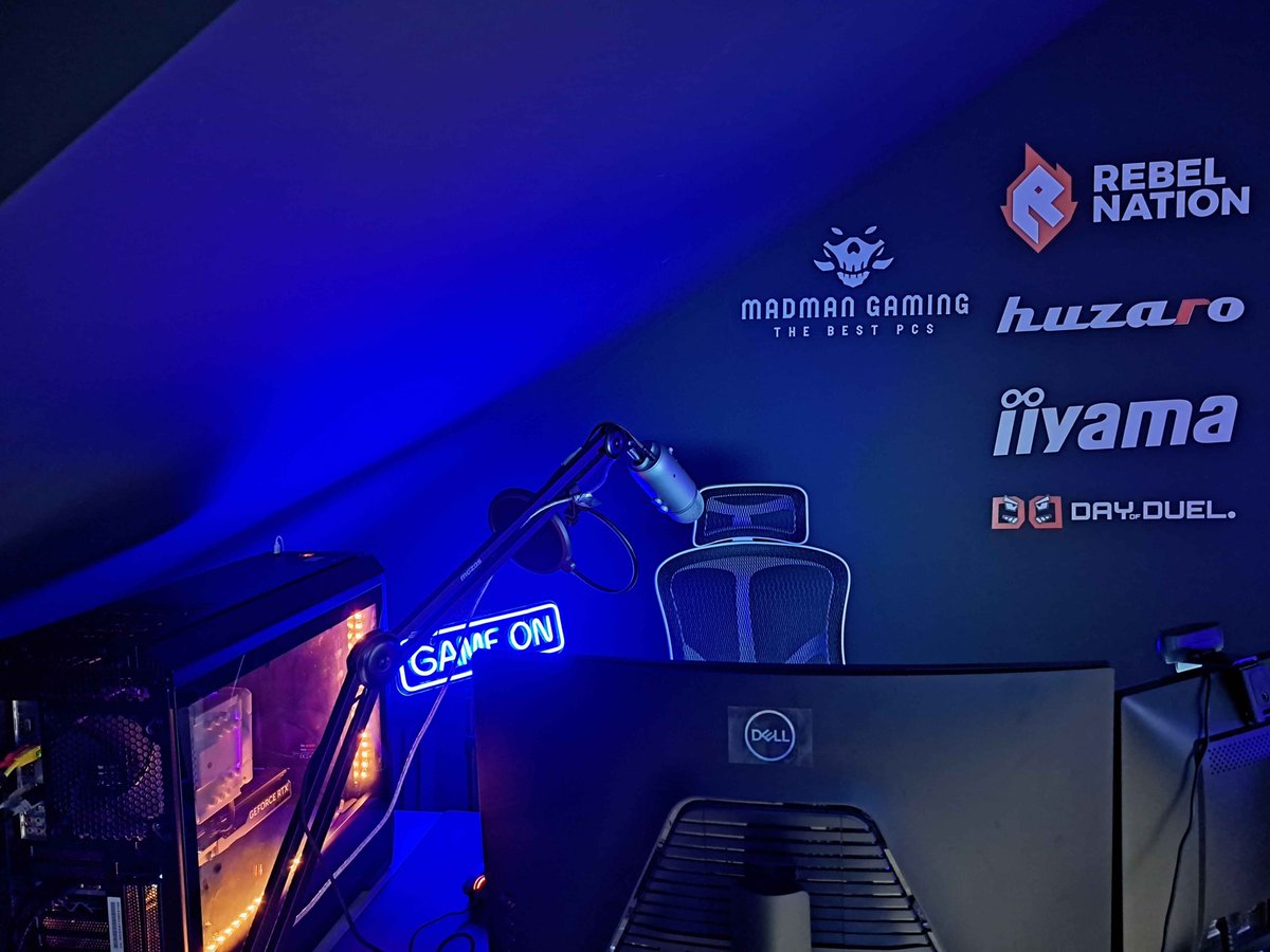 Two Beasts arrived to ACTIVE Gaming Zone. 
Thank You so much Madman Gaming 🥰
Now we have best PC 💻 to grind Fortnite. 
Whats inside them you can check in com.