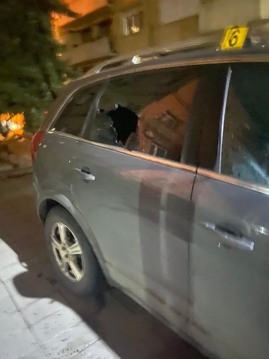 I strongly condemn the heinous criminal attack on the facility of the Municipality of Zveçan. Such criminal attacks will not weaken the determination of our institutions to establish order, safety &amp; guarantee the well-being of all our citizens living there. Republic will prevail!