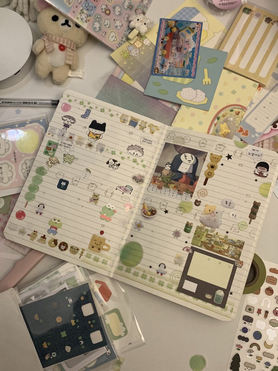 아에 tweet media