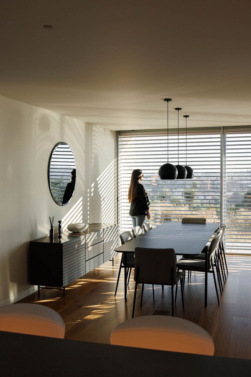 Archello's tweet image. The GD House in Torres Novas showcases a minimalist design with clean geometry and strategic openings that blend interior and exterior.
buff.ly/4fLRb7O

#MinimalistArchitecture #SustainableDesign #ContextualArchitecture