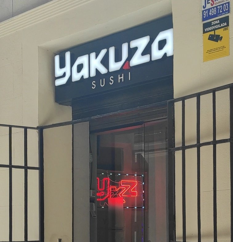 frigosouul's tweet image. La existencia de un Yakuza Sushi en Madrid implica Ia existencia de un ETA Bocata de Calamares en Tokyo
