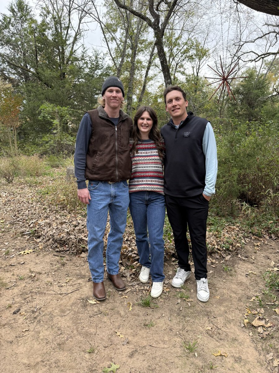 alicia daniel tweet media