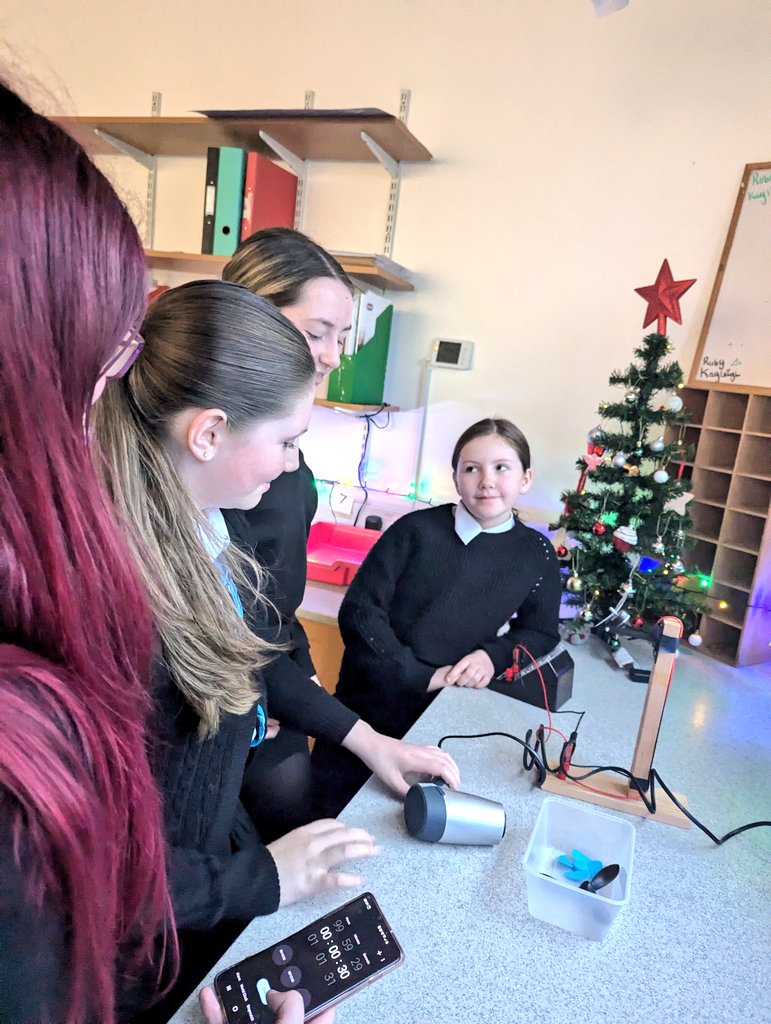 MissMuirBio tweet media