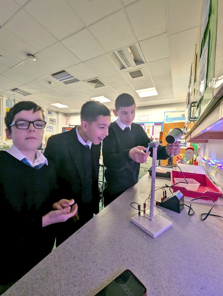 MissMuirBio tweet media