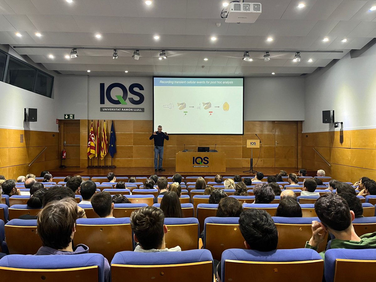 At the VII ChemBioEng IQS Talks, Prof. Kai Johnsson, Director of Chemical Biology at the Max Planck Institute, shares a novel method for recording cellular events.