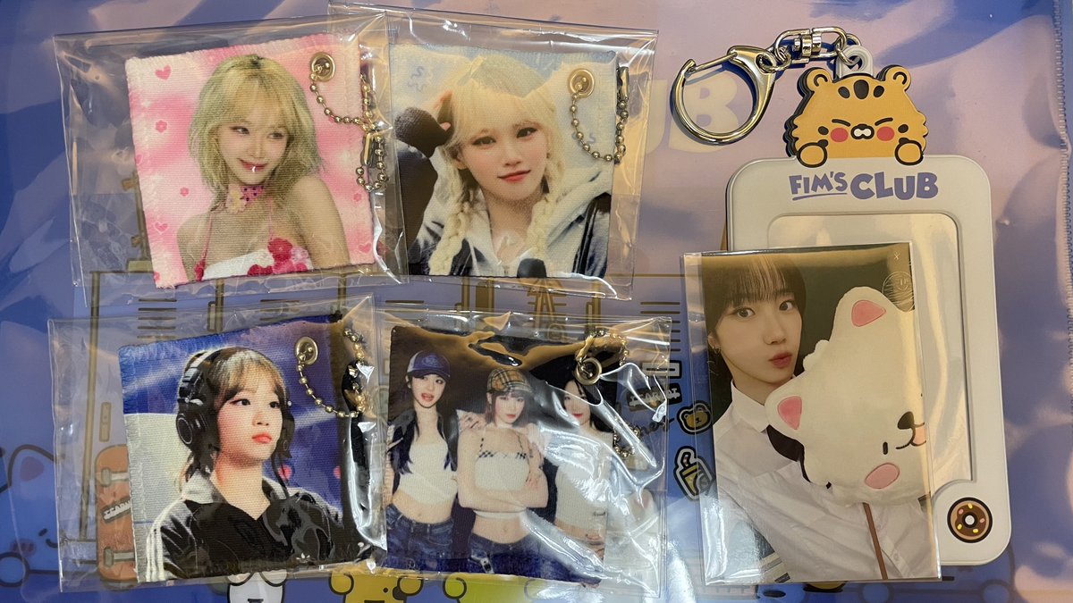 ssamachae's tweet photo. ೀ #iklogmails … .ᐟ
haaai omg my fims club merch are finally here 🥹 thank you so much for securing these ! the mini cloth banner look so cute huhu super thank u for the freebie, im saur happy 😭🫶🏼
💭 @27snoopycart #lisnoopyproofs https://t.co/grDevwUnjz