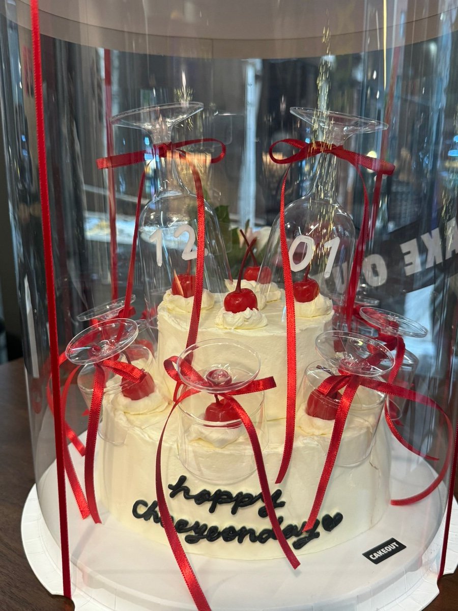 5yangchi's tweet image. 집사 생일 서포트 하구 왔서요.. #정채연