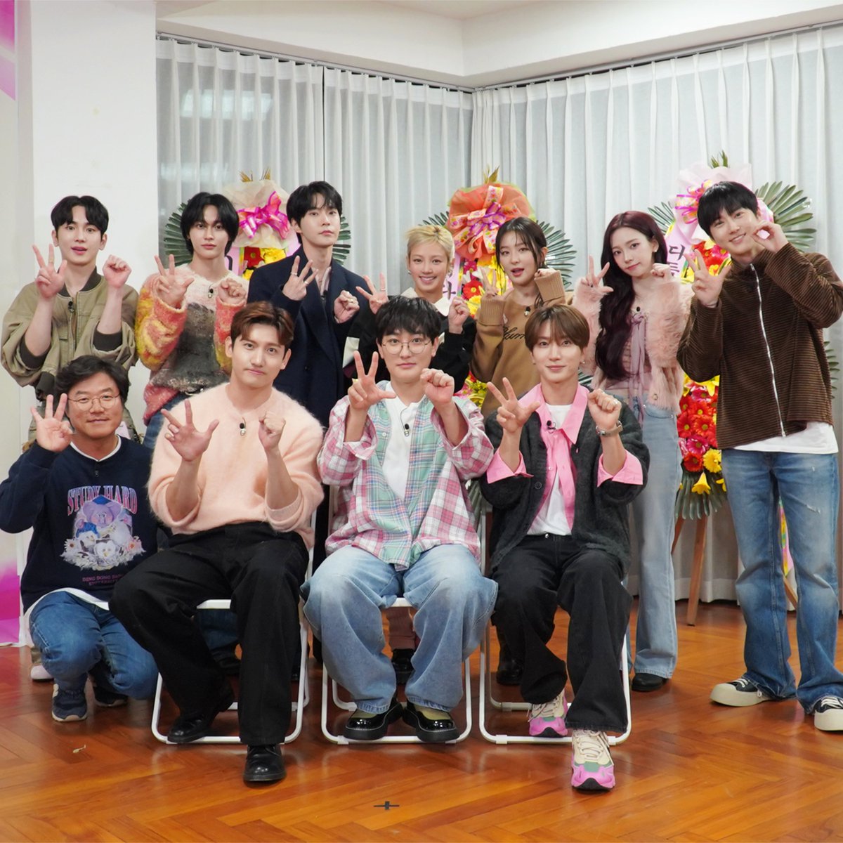 출장 십오야 💖

#KANGTA #강타 
#동방신기 #TVXQ! <a href="/TVXQ/">TVXQ!</a>
#슈퍼주니어 #SUPERJUNIOR <a href="/SJofficial/">SUPER JUNIOR</a>
#소녀시대 #GirlsGeneration <a href="/GirlsGeneration/">Girls' Generation</a>
#SHINee #샤이니 <a href="/SHINee/">SHINee</a>
#엑소 #EXO <a href="/weareoneEXO/">EXO</a>
#레드벨벳 #RedVelvet <a href="/RVsmtown/">Red Velvet</a>
#NCT <a href="/NCTsmtown/">NCT</a>
#aespa #æspa #에스파 <a href="/aespa_official/">aespa</a>
#RIIZE