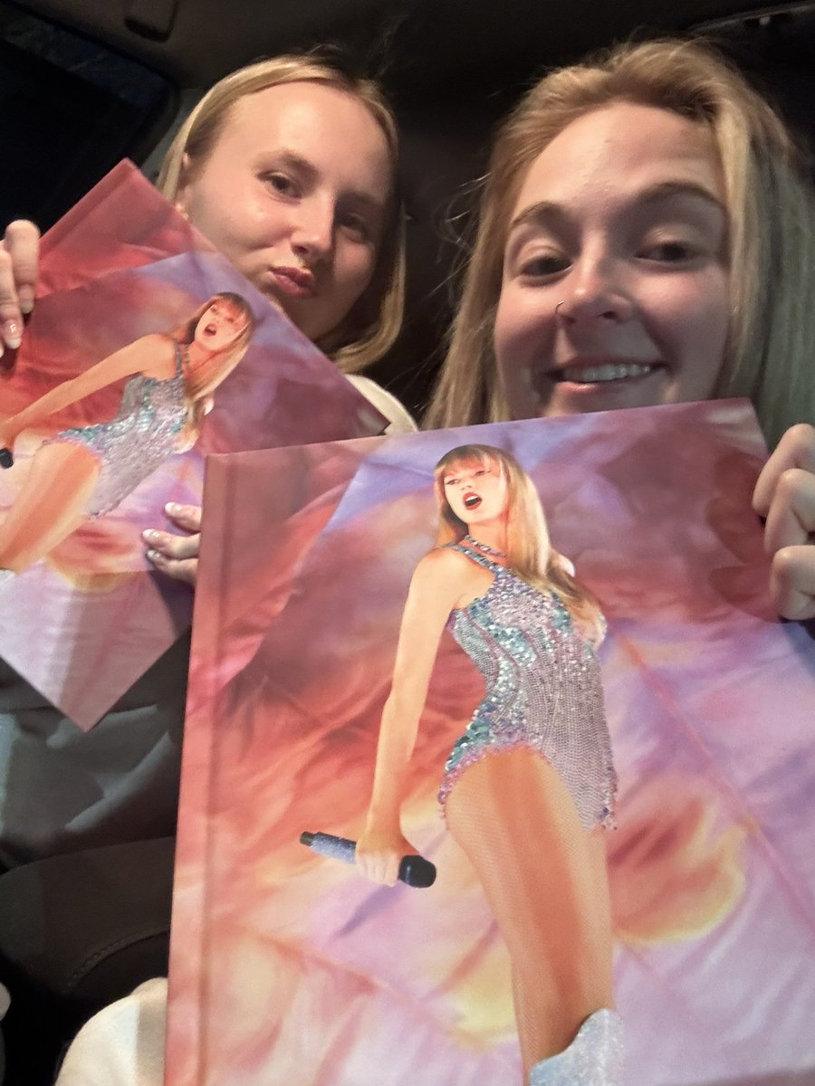 was definitely worth the 4am wake up call!! <a href="/taylornation13/">Taylor Nation</a>