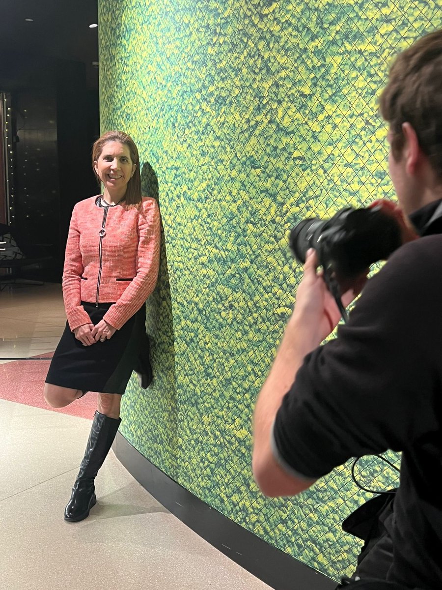 🔛Iniciem l’últim #CCF24 amb la visita de la ponent Nuria Oliver, experta en IA, a <a href="/elsmatins/">Els matins TV3</a> i amb l’entrevista amb <a href="/carlesplanasbou/">Carles Planas Bou</a> de <a href="/elperiodico/">El Periódico</a>.

La millor manera de començar una gran jornada que posara punt i final al CCF 2024 dedicat a la Intel•ligència artificial.