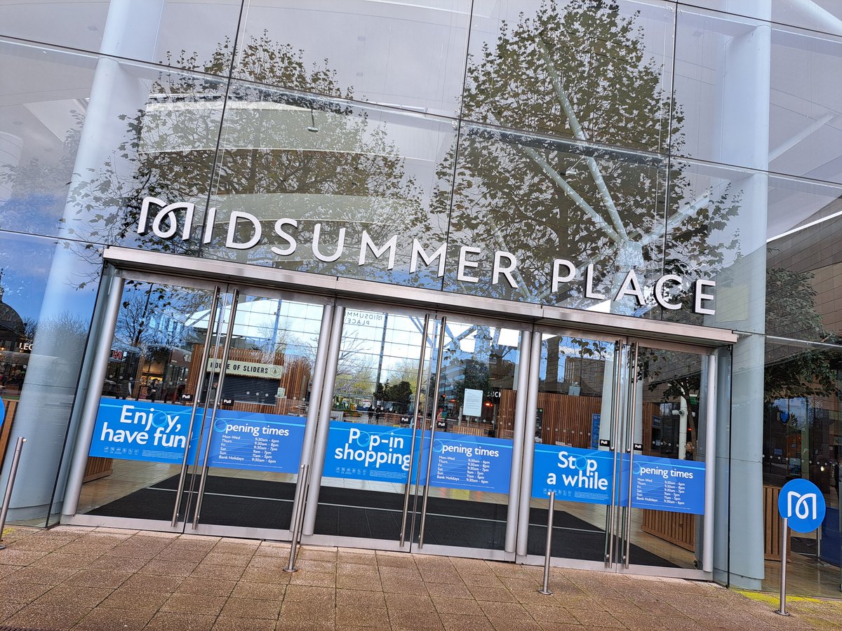 DestinationMK's tweet photo. 🤩🛍 COMPETITION 🛍🤩
Last chance to enter our #competition with @midsummer_place as one lucky winner will receive a £100 gift card bundle from the shopping centre!

RT this post to enter before 8pm 1/12/24. Running on our other social channels. T&amp;Cs apply. https://t.co/fPgM8WJEjr