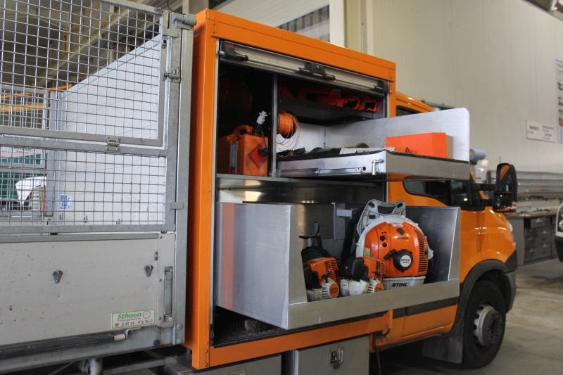 Die »VariaBoxx« von Schoon zeichnet sich durch praktische Handhabung, Langlebigkeit und individuelle Gestaltungsmöglichkeit aus. #Schoon #VariaBoxx #Ladungssicherung #Aluminium #Kommunaltechnik
kofa.kuhn-fachmedien.de/2024/10/16/pra…