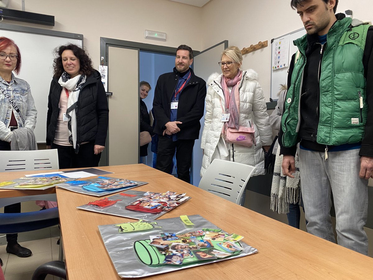 autismo burgos (@cryptodomalts) on Twitter photo 🔵 Ayer por la tarde recibimos la visita de profesionales, familias y personas con #autismo de Serbia, República Checa, Portugal y España, participantes en el encuentro del proyecto europeo <a href="/IDEALProject6/">IDEAL Project</a> organizado por la @ubuestudiantes y @fmiradastea 🔵 Ayer por la tarde recibimos la visita de profesionales, familias y personas con #autismo de Serbia, República Checa, Portugal y España, participantes en el encuentro del proyecto europeo <a href="/IDEALProject6/">IDEAL Project</a> organizado por la @ubuestudiantes y @fmiradastea
