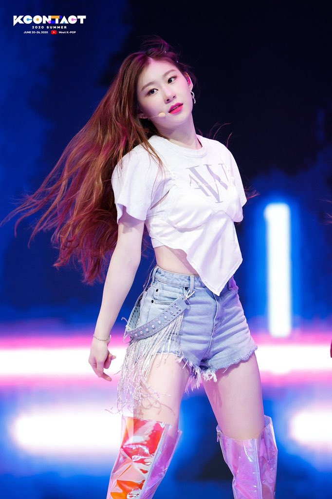 𝐃𝐈𝐓𝐙𝐘. tweet media