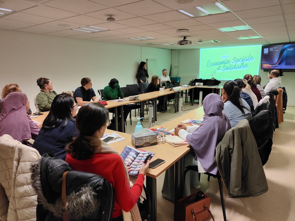 Cress BFC (@cressbfc) on Twitter photo 🔎Ce matin, nous partons à la découverte de l'#ESS en atelier animé par @LESPER_France et la <a href="/CressBFC/">Cress BFC</a> pendant Les Journées de l'Economie Autrement #JEA. Merci à CESAM et au groupe présent pour ces échanges enrichissants et dynamiques.
#MOISESS24 <a href="/mois_ESS/">Mois de l'ESS</a>
<a href="/dijon/">Ville de Dijon</a> 🔎Ce matin, nous partons à la découverte de l'#ESS en atelier animé par @LESPER_France et la <a href="/CressBFC/">Cress BFC</a> pendant Les Journées de l'Economie Autrement #JEA. Merci à CESAM et au groupe présent pour ces échanges enrichissants et dynamiques.
#MOISESS24 <a href="/mois_ESS/">Mois de l'ESS</a>
<a href="/dijon/">Ville de Dijon</a>