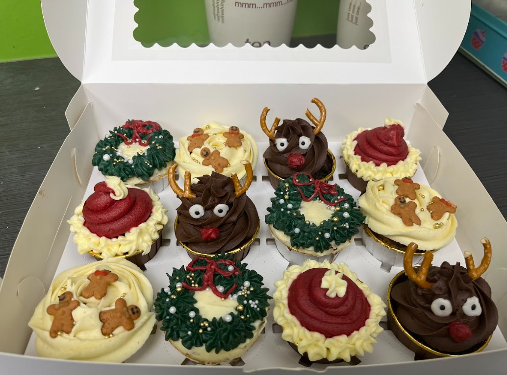 premium_power's tweet photo. We're embracing the festive spirit in the office today! 🎄A huge thank you to Carla for sharing your incredible talent with us. 🍰#FestiveSpirit #TeamCreativity #holidayseason https://t.co/nD5JJXZGyG