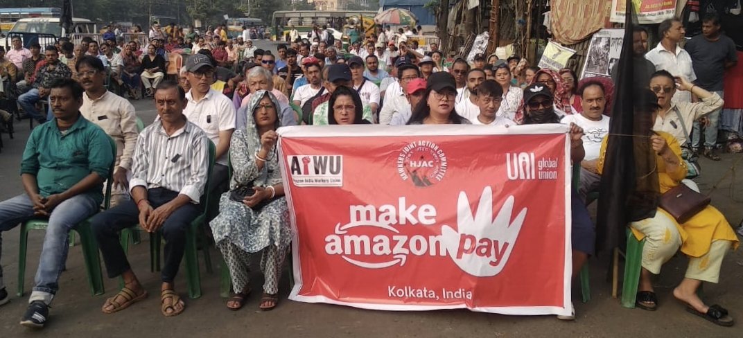 AiwuInd's tweet image. 🔊 The movement grows stronger! A massive crowd gathers in #Kolkata to demand justice for workers and accountability from @amazonIN. Together, we fight for fair wages, better conditions, and dignity for all. 💪🌍 #MakeAmazonPay 
@uniapro
@uniglobalunion
@ProgIntl