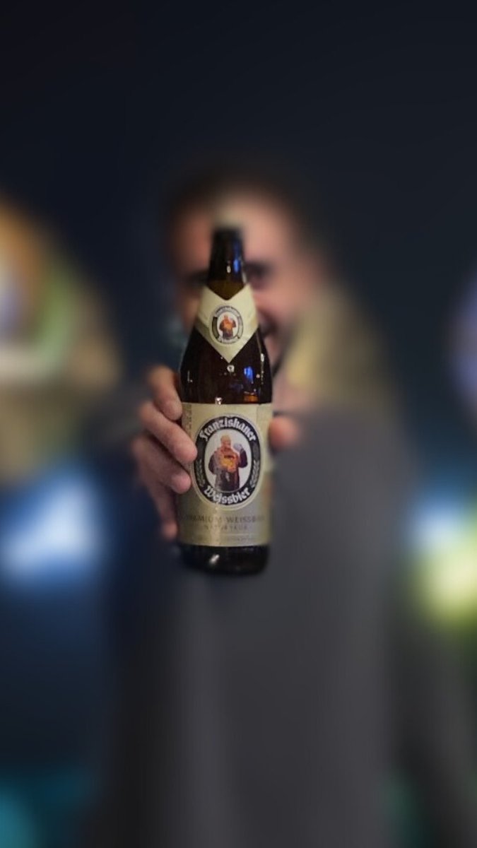 Pause&Play tweet media