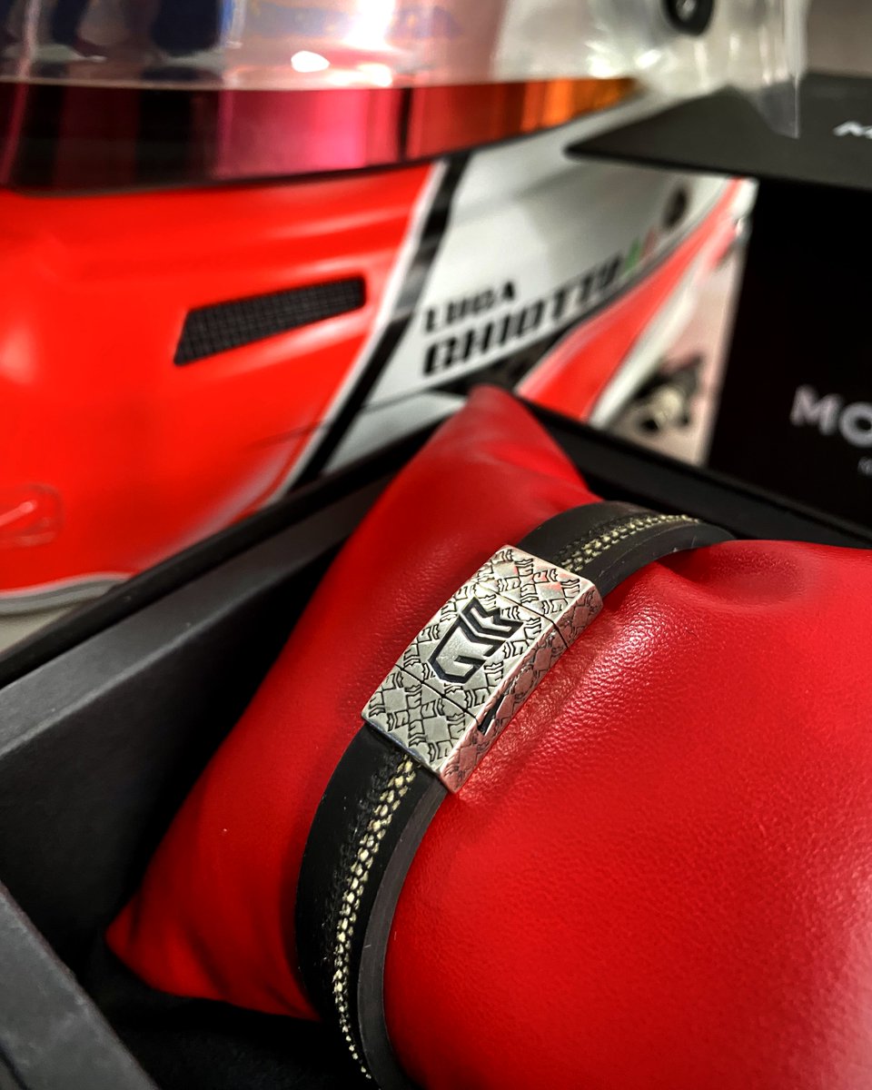 🔴 Racing fans' ultimate Christmas gift.

MONGRIP bracelets, crafted from authentic Formula 1 tyres. Perfect for the motorsport lover in your life.

🎁 Premium. Unique. Unforgettable.

👉 Discover our collections at mongrip.com

#MONGRIP #ChristmasGift #F1 #Formula1