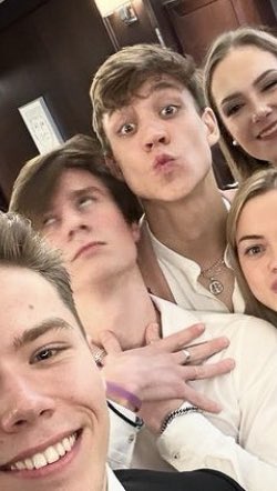 ニカシャイニカシャイ言ってたらニカシャイが来たので次に人気出るナイスコンビガチ予想いいですか？

レシュサモ🇨🇿🇵🇱