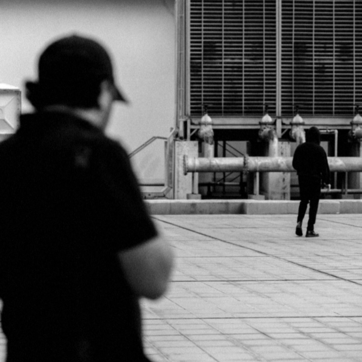 bchrna's tweet image. — kok sedih ya liat foto ini. selalu ada bang alie.. 🥹