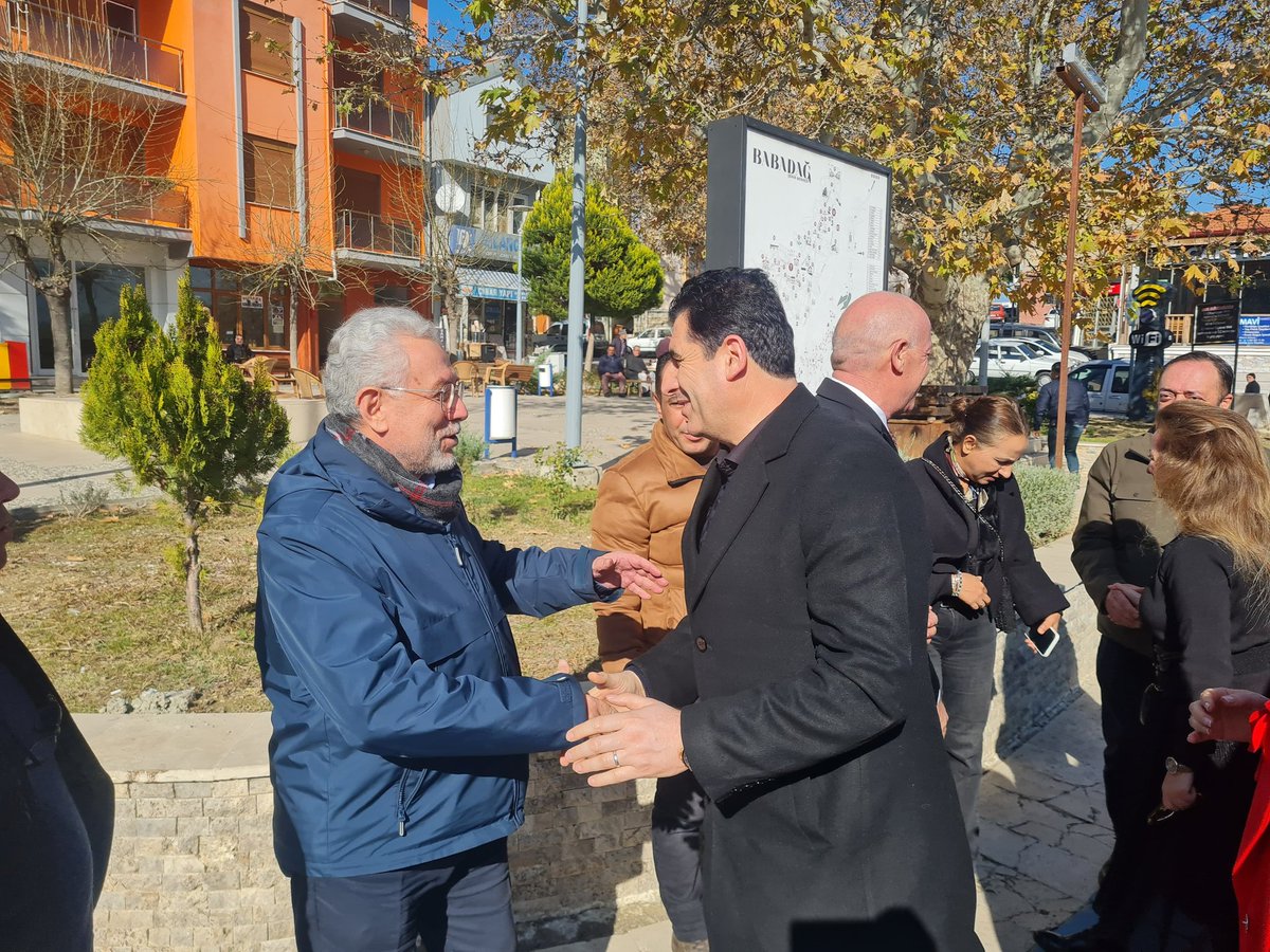 akpartidenizli's tweet photo. İl Başkanımız Sayın Yücel Güngör ve yönetim kurulu üyelerimiz,  Babadağ İlçe Başkanımız Fatih Karakurt'un vefat eden aile büyükleri adına düzenlediği Keşkek Hayrına katıldılar.

Mevla yapılan hayır hesanati kabul etsin. https://t.co/SzTNmU4yiP