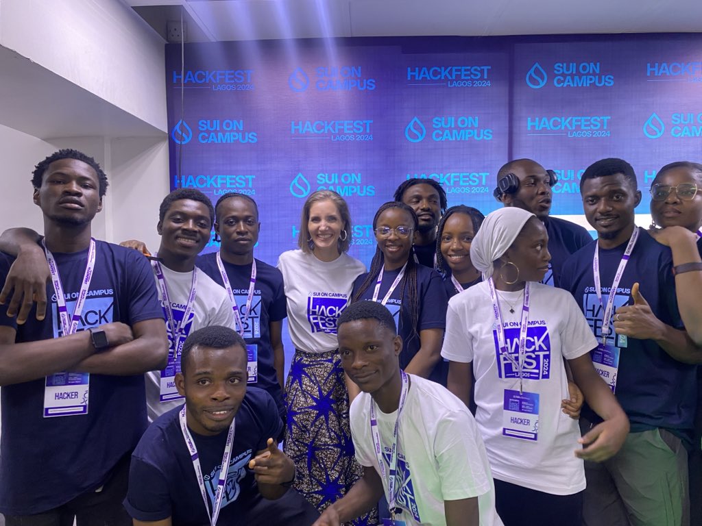 greenchain_'s tweet image. With our mummy @ashleybateman @suioncampus hackathon 2024 ongoing.
Fired up already for the #Sui 🙌🏽
#Sui
#SuiOnCampus
#SuiOnCampusHackFest2024
#SuiNigeria
#StudentInnovation
#NigeriaTech
#Hackathon