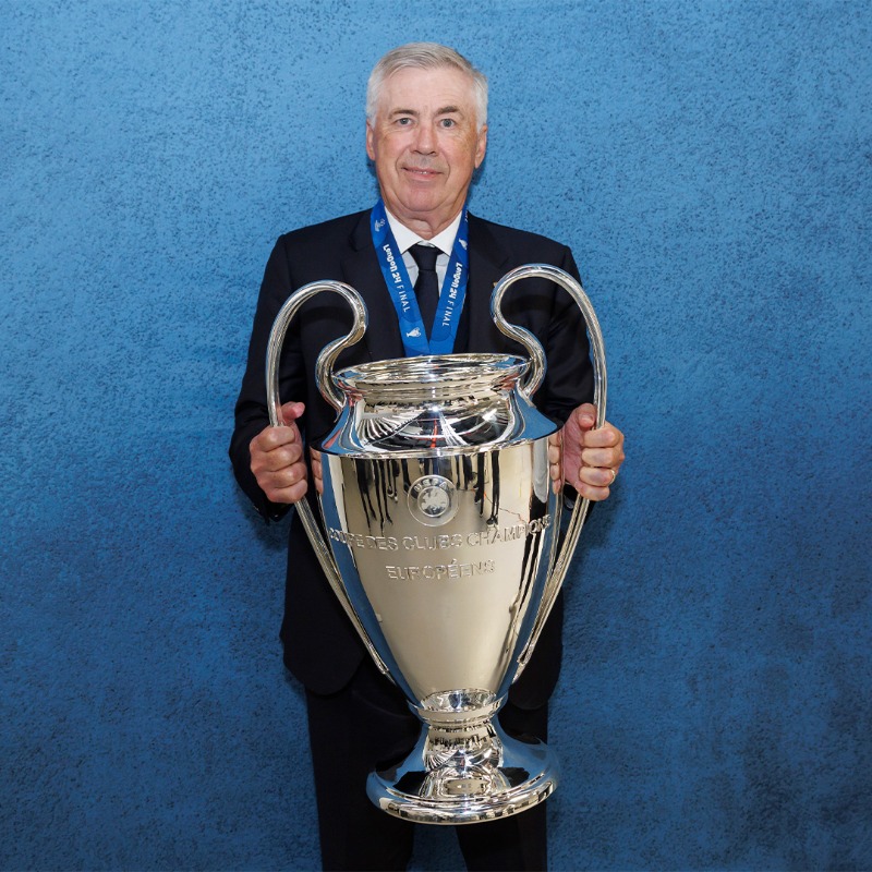 realmadrid's tweet photo. 👔 @MrAncelotti, nominado al Premio The Best al Entrenador de la FIFA 2024.
#RealFootball | #TheBest