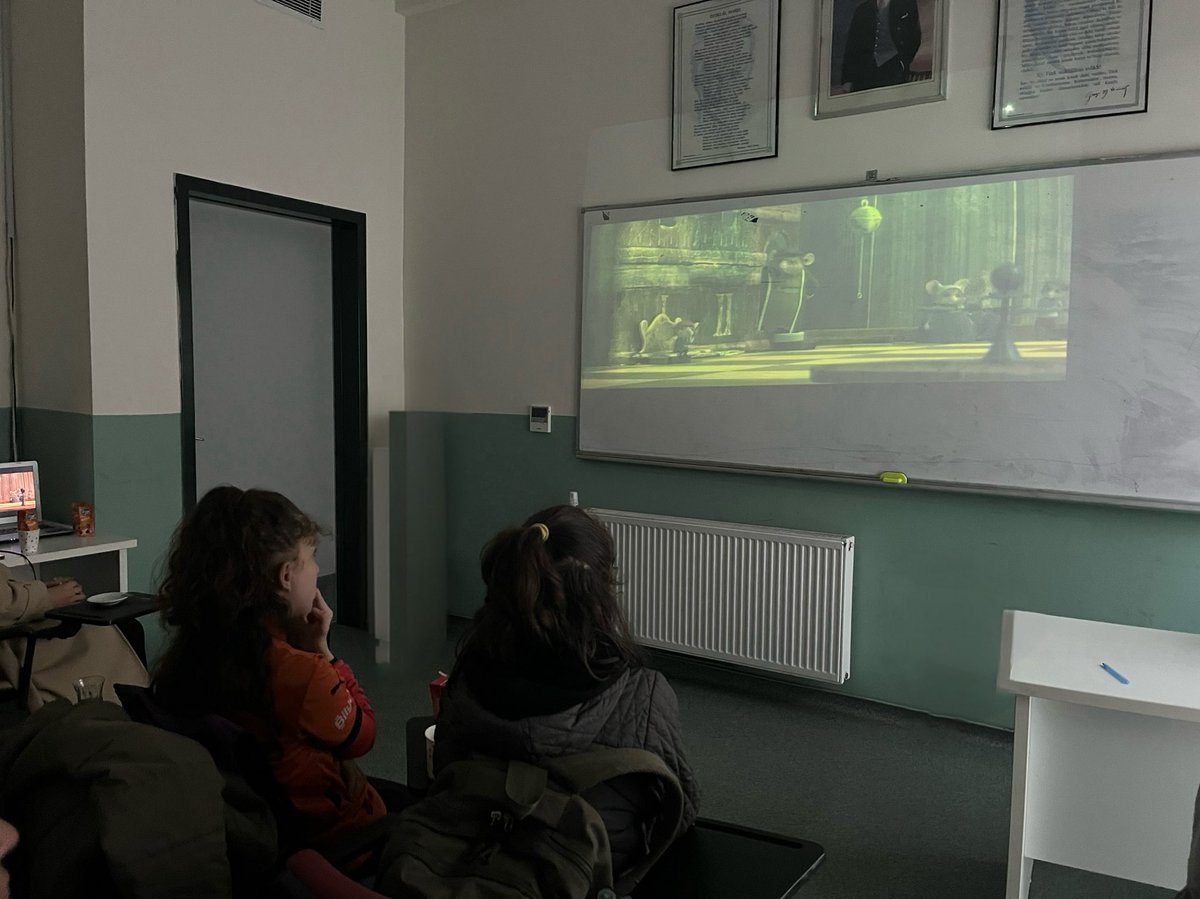 Çedes Projesi kapsamında merkezimize gelen gençlerimizle sinema etkinliği gerçekleştirdik. 📽️